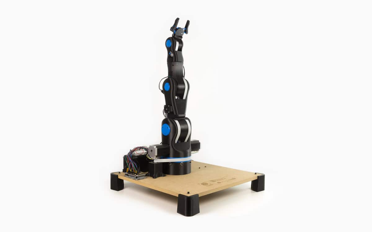 BCN3D MOVEO - ramię robota wykonane za pomocą drukarki 3D Sigma