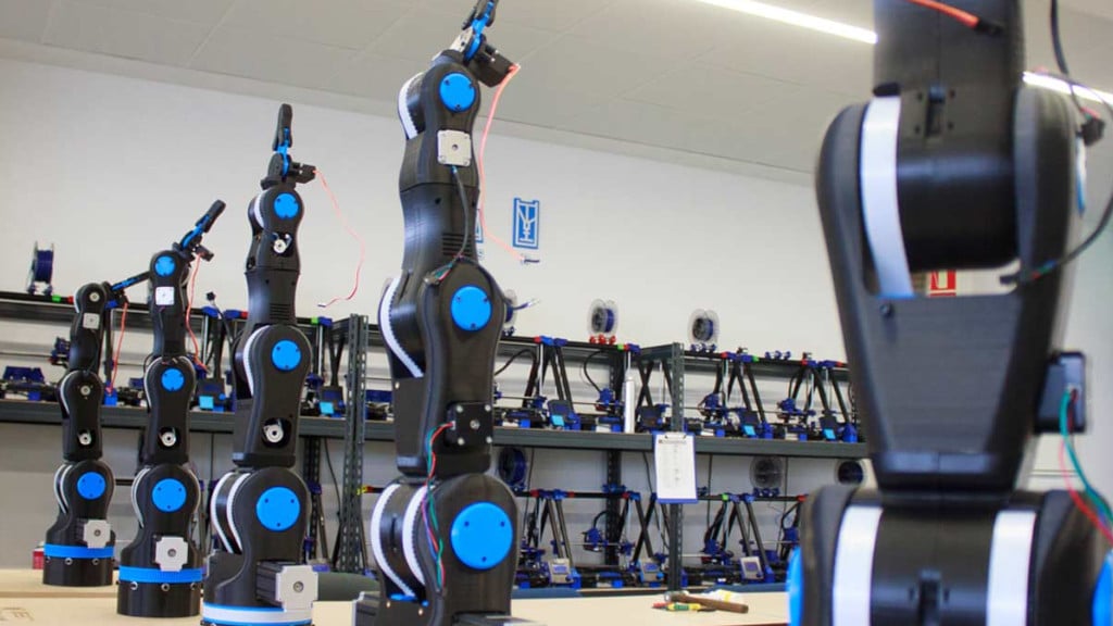 BCN3D MOVEO - ramię robota wykonane za pomocą drukarki 3D